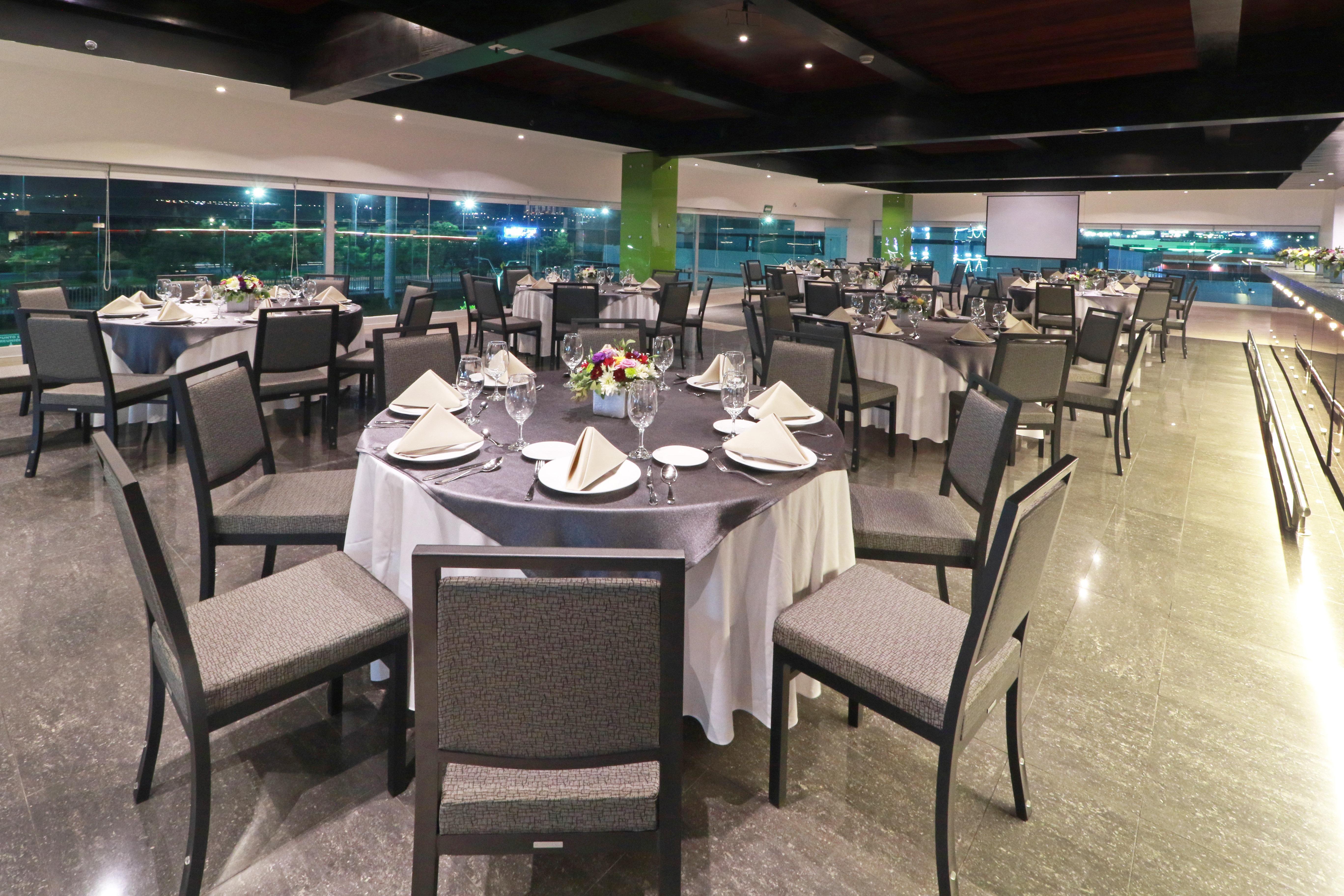 Holiday Inn Queretaro Zona Krystal By Ihg Extérieur photo