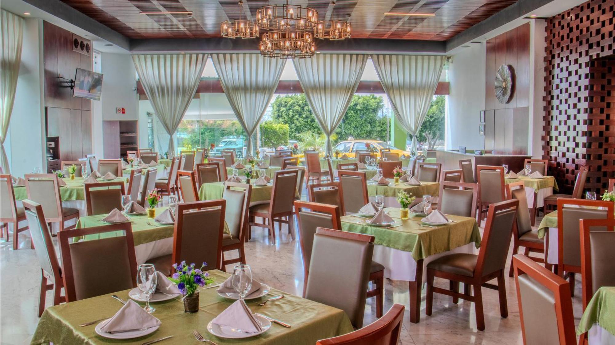 Holiday Inn Queretaro Zona Krystal By Ihg Extérieur photo